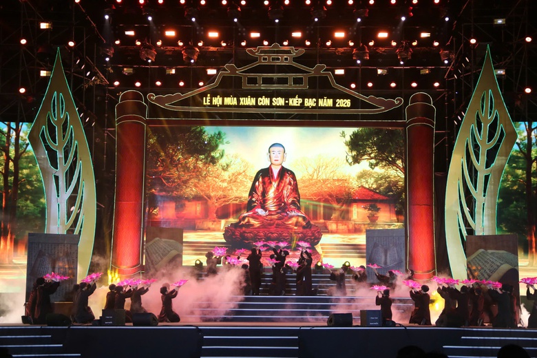 Hải Phòng: Khai hội mùa Xuân Côn Sơn - Kiếp Bạc năm 2026- Ảnh 5. Hải Phòng: Khai hội mùa Xuân Côn Sơn - Kiếp Bạc năm 2026- Ảnh 5.