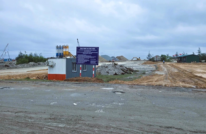 Quảng Trị: Khoanh định mỏ đ&aacute; phục vụ thi c&ocirc;ng dự &aacute;n QL15D, mở rộng cao tốc Cam Lộ - La Sơn- Ảnh 2.