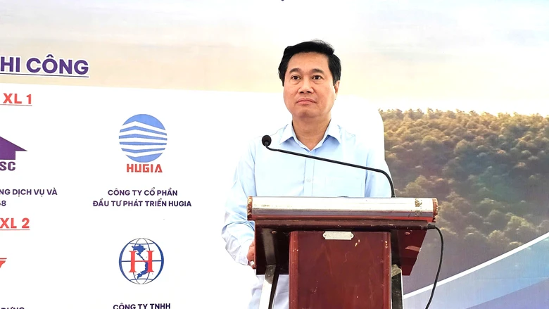 Thứ trưởng Nguyễn Tường Văn: K&yacute; giao ước, ph&aacute;t huy kh&iacute; thế thi c&ocirc;ng cao tốc Cam Lộ-La Sơn- Ảnh 1.