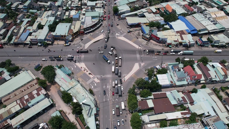 Đồng Nai: Tổ chức lại giao th&ocirc;ng n&uacute;t giao Cổng 11, giảm &ugrave;n tắc, xung đột- Ảnh 1.