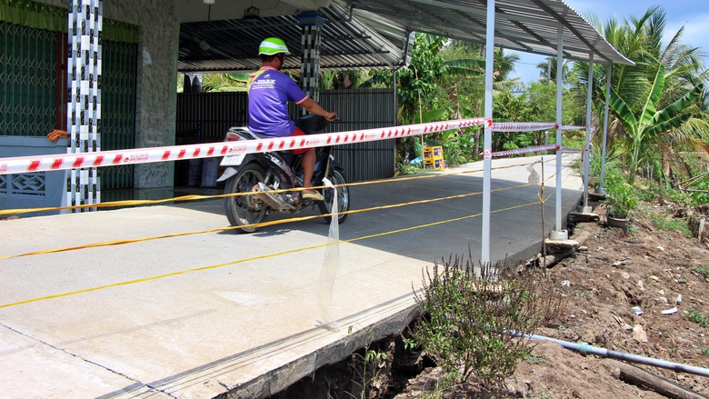 C&agrave; Mau: Chủ động nguồn nước, hạn chế sụt l&uacute;n chia cắt giao th&ocirc;ng m&ugrave;a kh&ocirc;- Ảnh 3.