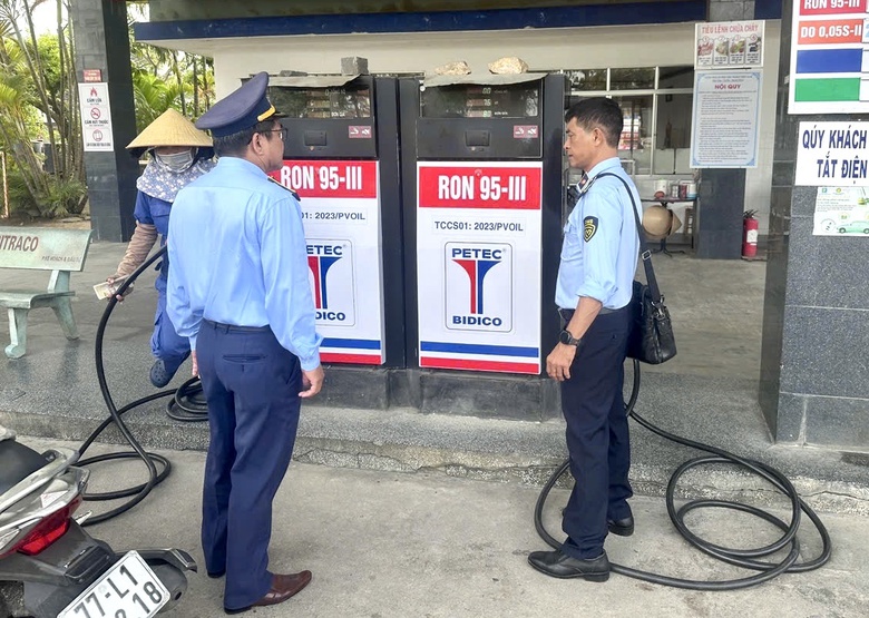 Gia Lai siết kiểm tra xăng dầu, ngăn đầu cơ trước biến động gi&aacute;- Ảnh 2.
