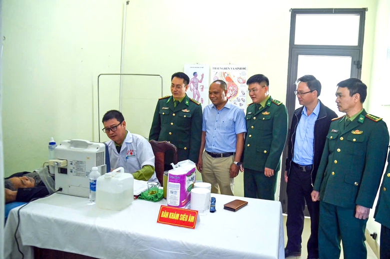 Huế: Rộn r&agrave;ng "Ng&agrave;y hội non s&ocirc;ng" nơi x&atilde; bi&ecirc;n giới A Lưới- Ảnh 2.