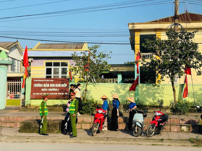 H&agrave; Tĩnh: C&ocirc;ng an cơ sở v&agrave;o cuộc, trật tự an to&agrave;n giao th&ocirc;ng chuyển biến t&iacute;ch cực- Ảnh 2.
