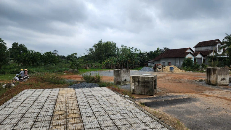 Quảng Ng&atilde;i: Đốc th&uacute;c c&aacute;c dự &aacute;n trọng điểm v&igrave; giải ng&acirc;n thấp- Ảnh 3.