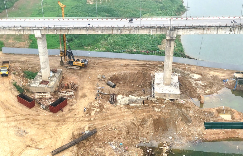 Bảo đảm hoàn thành sửa chữa cầu sông Lô trước mùa mưa lũ 2026- Ảnh 8. Bảo đảm hoàn thành sửa chữa cầu sông Lô trước mùa mưa lũ 2026- Ảnh 8.
