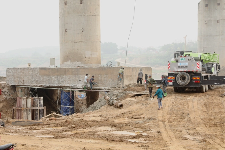 Bảo đảm hoàn thành sửa chữa cầu sông Lô trước mùa mưa lũ 2026- Ảnh 3. Bảo đảm hoàn thành sửa chữa cầu sông Lô trước mùa mưa lũ 2026- Ảnh 3.