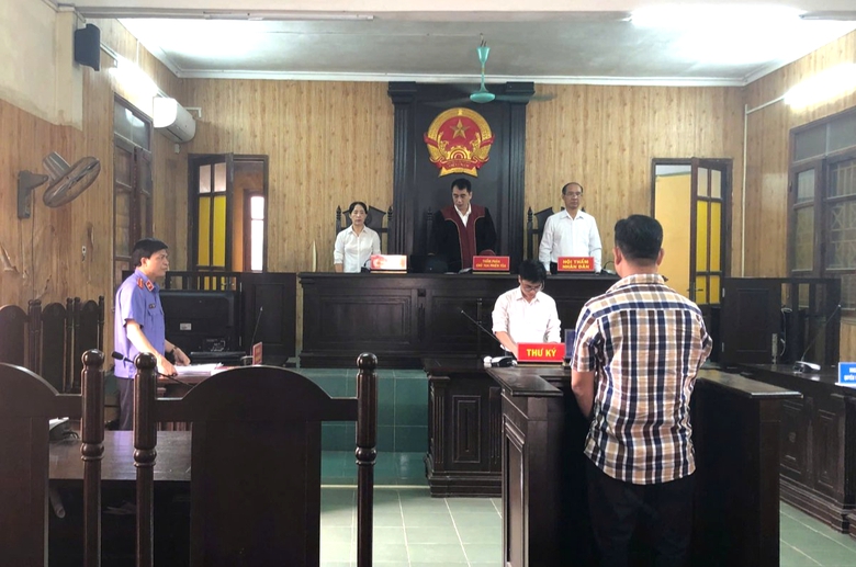 15 tháng tù "treo" cho tài xế gây tai nạn chết người ở Hải Phòng- Ảnh 1. 15 tháng tù "treo" cho tài xế gây tai nạn chết người ở Hải Phòng- Ảnh 1.