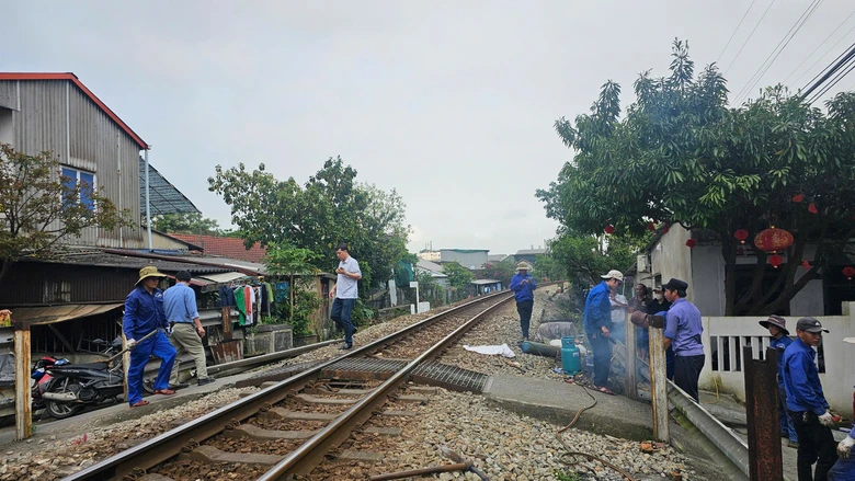 Huế: Sớm x&acirc;y hầm chui đảm bảo an to&agrave;n giao th&ocirc;ng đường sắt- Ảnh 4.
