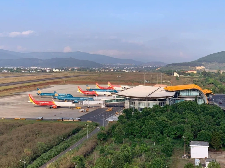 Cục Hàng không kiến nghị bổ sung đường lăn kết nối tại sân bay Liên Khương- Ảnh 1. Cục Hàng không kiến nghị bổ sung đường lăn kết nối tại sân bay Liên Khương- Ảnh 1.