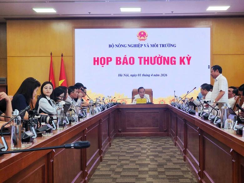 Cục M&ocirc;i trường n&oacute;i g&igrave; về việc cựu cục trưởng bị bắt?- Ảnh 1.