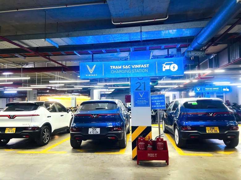 Sớm ho&agrave;n thiện hạ tầng trạm sạc v&agrave; đổi pin xe điện tại c&aacute;c khu chung cư- Ảnh 1.