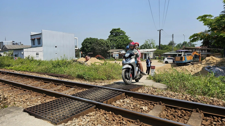 Huế: Sớm x&acirc;y hầm chui đảm bảo an to&agrave;n giao th&ocirc;ng đường sắt- Ảnh 6.