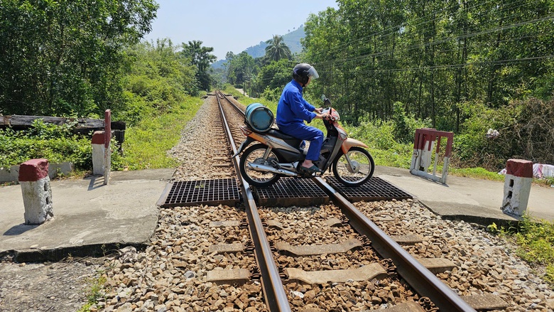 Huế: Sớm x&acirc;y hầm chui đảm bảo an to&agrave;n giao th&ocirc;ng đường sắt- Ảnh 11.