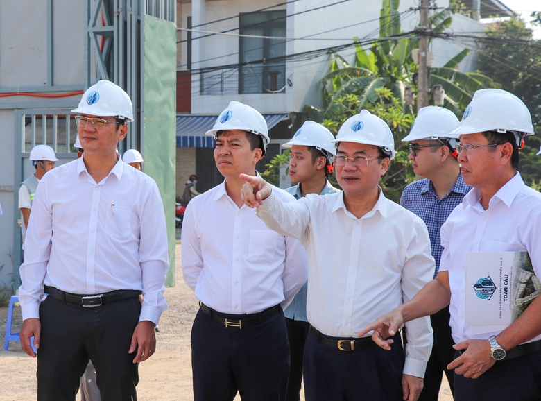 Thứ trưởng Nguyễn Văn Sinh: Đ&agrave; Nẵng tập trung giải ph&aacute;p ho&agrave;n th&agrave;nh chỉ ti&ecirc;u nh&agrave; ở x&atilde; hội- Ảnh 5.