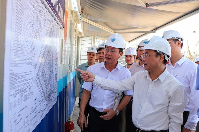 Thứ trưởng Nguyễn Văn Sinh: Đ&agrave; Nẵng tập trung giải ph&aacute;p ho&agrave;n th&agrave;nh chỉ ti&ecirc;u nh&agrave; ở x&atilde; hội- Ảnh 3.