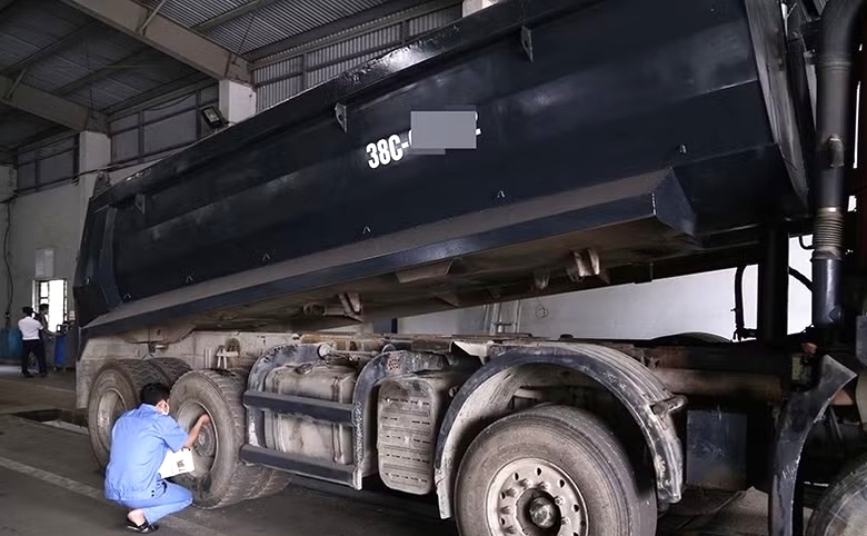 Số hóa đăng kiểm: Người dân đỡ vất vả, phương tiện phải đạt chuẩn cao hơn- Ảnh 2. Số hóa đăng kiểm: Người dân đỡ vất vả, phương tiện phải đạt chuẩn cao hơn- Ảnh 2.