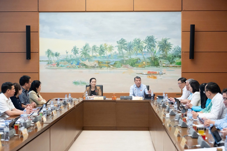 Thủ tướng L&ecirc; Minh Hưng: Thể chế l&agrave; yếu tố then chốt để đạt tăng trưởng hai con số- Ảnh 2.