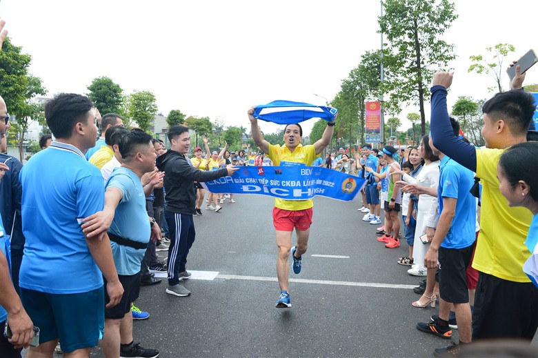 C&ocirc;ng đo&agrave;n X&acirc;y dựng lan tỏa th&ocirc;ng điệp sống khỏe đến người lao động- Ảnh 2.