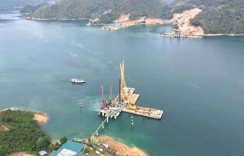 Ph&uacute; Thọ: Ch&uacute; trọng đầu tư hạ tầng giao th&ocirc;ng, tạo động lực ph&aacute;t triển kinh tế - x&atilde; hội- Ảnh 2.