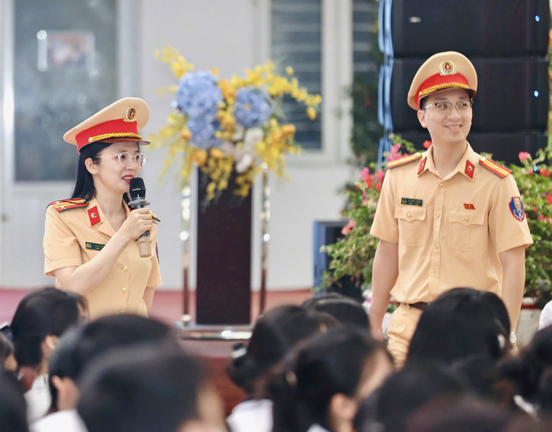 H&agrave; Nội tăng cường gi&aacute;o dục an to&agrave;n giao th&ocirc;ng học đường- Ảnh 1.