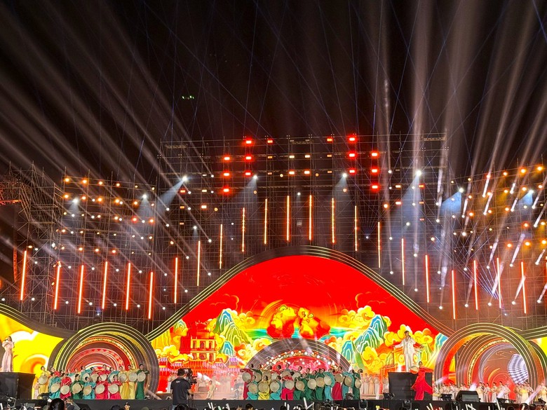 Liên hoan Phát thanh toàn quốc lần thứ XVII: Lan tỏa "Thanh âm kỷ nguyên mới"- Ảnh 4. Liên hoan Phát thanh toàn quốc lần thứ XVII: Lan tỏa "Thanh âm kỷ nguyên mới"- Ảnh 4.