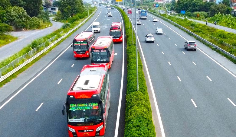 Đề xuất cho ph&eacute;p tạm ngừng tuyến vận tải kh&aacute;ch kh&ocirc;ng hiệu quả- Ảnh 1.