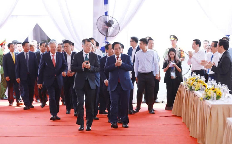 Khởi công tuyến đường sắt tốc độ cao Hà Nội - Quảng Ninh, tạo đột phá kết nối vùng- Ảnh 1. Khởi công tuyến đường sắt tốc độ cao Hà Nội - Quảng Ninh, tạo đột phá kết nối vùng- Ảnh 1.