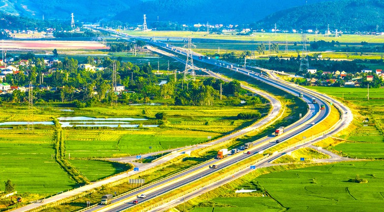 Đề xuất bổ sung 3 tuyến cao tốc vào quy hoạch đường bộ- Ảnh 1. Đề xuất bổ sung 3 tuyến cao tốc vào quy hoạch đường bộ- Ảnh 1.