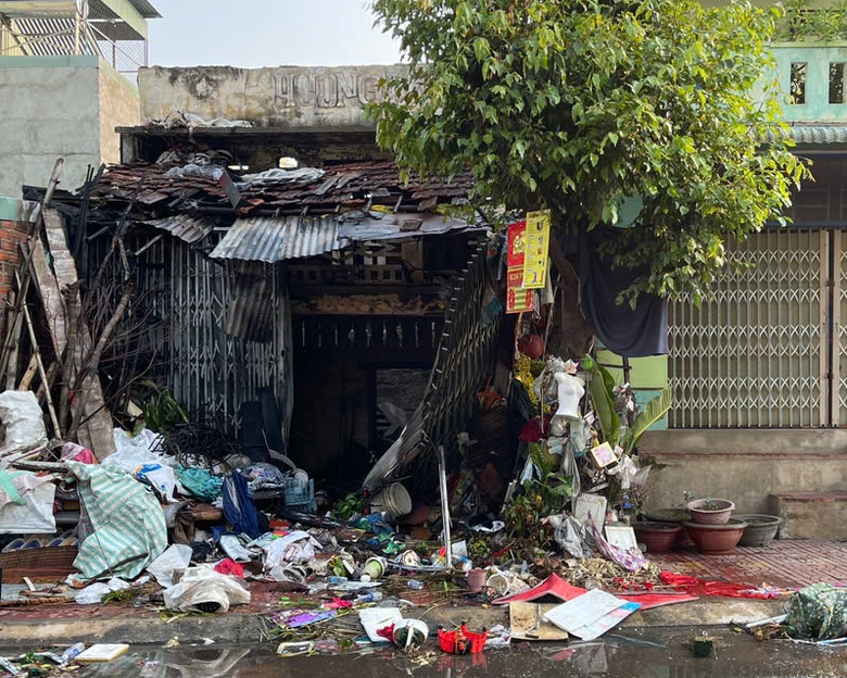 Gia Lai: Dập tắt đ&aacute;m ch&aacute;y l&uacute;c rạng s&aacute;ng, ph&aacute;t hiện một người tử vong- Ảnh 1.