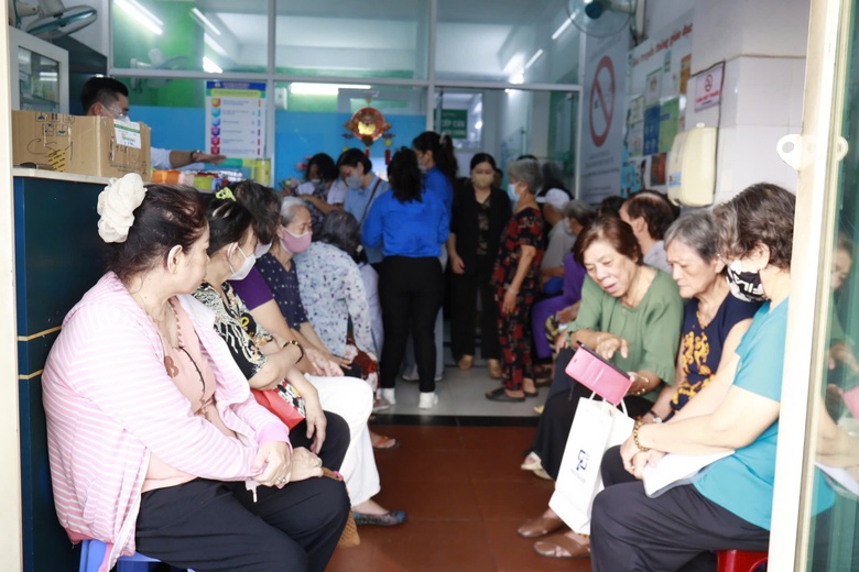 TP.HCM: Lần đầu ti&ecirc;n, hơn 100 bệnh viện c&ugrave;ng kh&aacute;m sức khỏe cho người d&acirc;n- Ảnh 2.