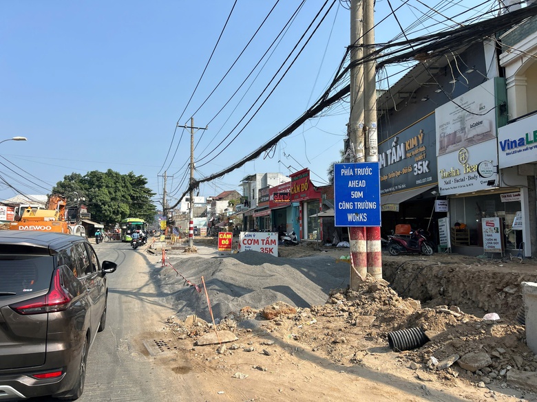 Dự &aacute;n mở rộng đường Nguyễn Thị Định vướng mặt bằng, chậm di dời hạ tầng điện- Ảnh 4.