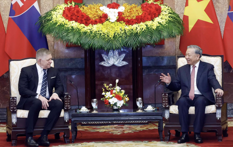 Việt Nam - Slovakia chú trọng thành lập dự án "hải đăng" trong lĩnh vực công nghiệp ô tô- Ảnh 2. Việt Nam - Slovakia chú trọng thành lập dự án "hải đăng" trong lĩnh vực công nghiệp ô tô- Ảnh 2.