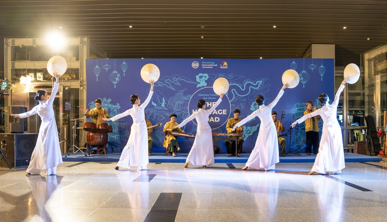 B&ecirc;n trong nh&agrave; ga quốc tế s&acirc;n bay Đ&agrave; Nẵng đạt chuẩn 5 sao Skytrax- Ảnh 10.