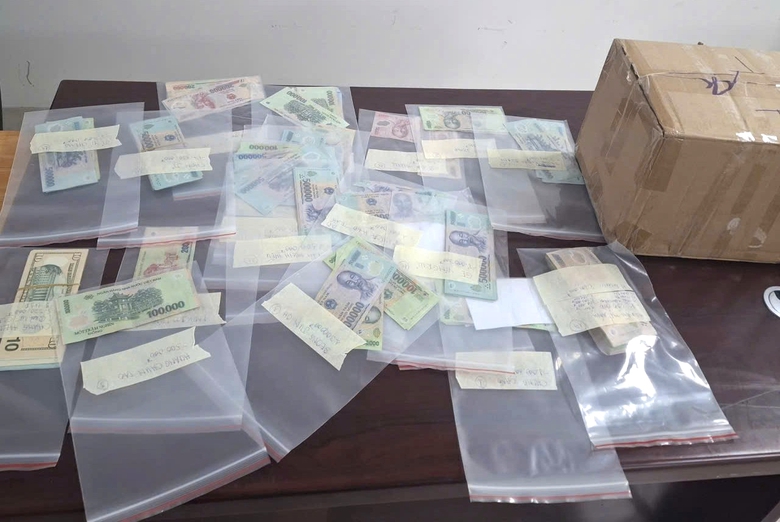 X&oacute;a tụ điểm đ&aacute;nh bạc poker tr&aacute;i ph&eacute;p tại kh&aacute;ch sạn ở Đ&agrave; Nẵng- Ảnh 3.