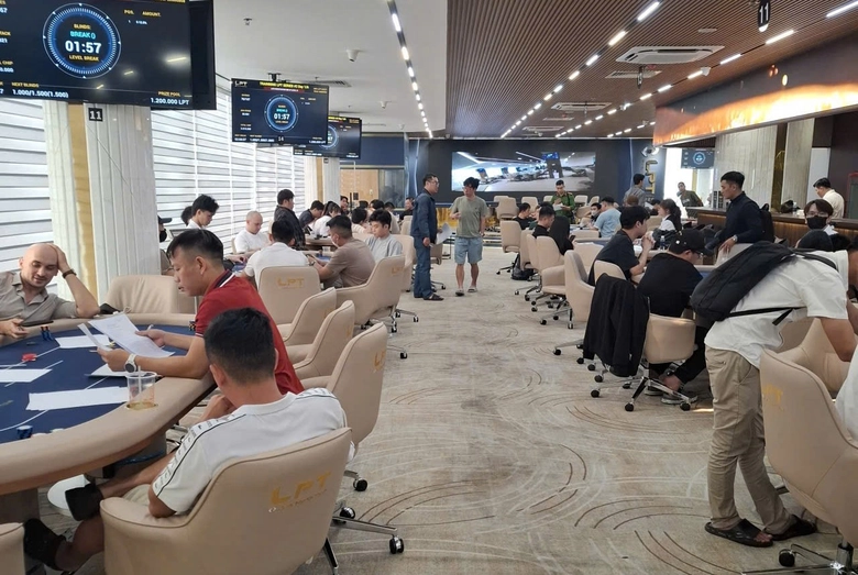 X&oacute;a tụ điểm đ&aacute;nh bạc poker tr&aacute;i ph&eacute;p tại kh&aacute;ch sạn ở Đ&agrave; Nẵng- Ảnh 1.