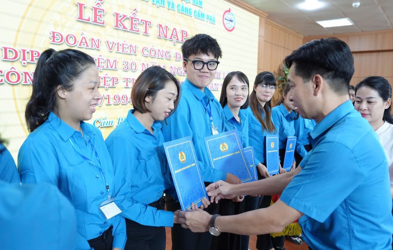 Công đoàn Xây dựng Việt Nam phát động tháng cao điểm phát triển đoàn viên 2026- Ảnh 1. Công đoàn Xây dựng Việt Nam phát động tháng cao điểm phát triển đoàn viên 2026- Ảnh 1.