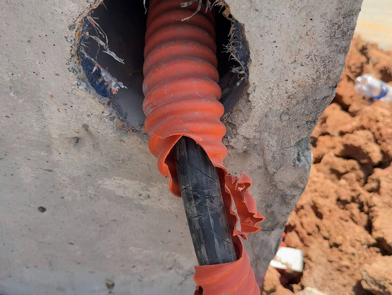 Đồng Nai tăng cường tuần tra, xử lý tình trạng trộm cáp trên cao tốc- Ảnh 3. Đồng Nai tăng cường tuần tra, xử lý tình trạng trộm cáp trên cao tốc- Ảnh 3.