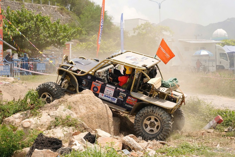 Khánh Hòa: Đảm bảo an toàn, chuyên nghiệp cho chuỗi sự kiện mô tô, ô tô quốc tế- Ảnh 2. Khánh Hòa: Đảm bảo an toàn, chuyên nghiệp cho chuỗi sự kiện mô tô, ô tô quốc tế- Ảnh 2.