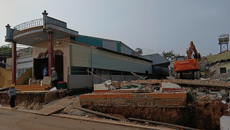 Gia Lai: Cưỡng chế thu hồi đất thi công dự án đường hơn 2.100 tỷ đồng- Ảnh 1. Gia Lai: Cưỡng chế thu hồi đất thi công dự án đường hơn 2.100 tỷ đồng- Ảnh 1.