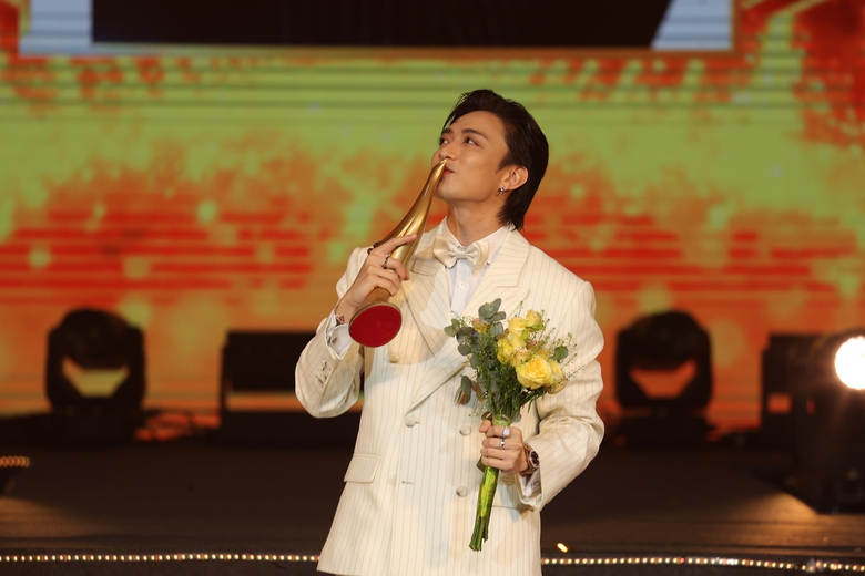 Soobin lập kỷ lục vô tiền khoáng hậu tại Lễ trao giải Cống hiến 2026- Ảnh 3. Soobin lập kỷ lục vô tiền khoáng hậu tại Lễ trao giải Cống hiến 2026- Ảnh 3.