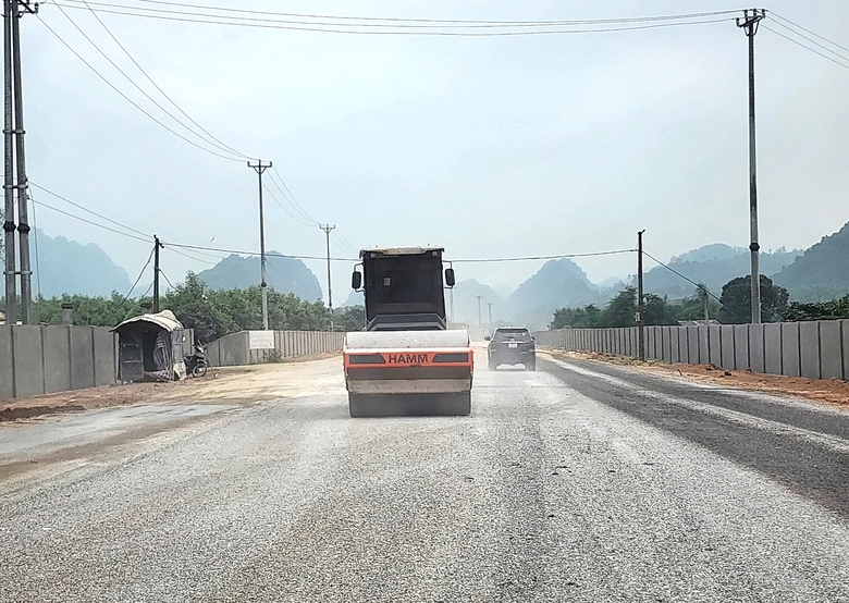 Gỡ nút thắt giải phóng mặt bằng, đẩy nhanh tiến độ dự án hơn 983 tỷ đồng tại Ninh Bình- Ảnh 4. Gỡ nút thắt giải phóng mặt bằng, đẩy nhanh tiến độ dự án hơn 983 tỷ đồng tại Ninh Bình- Ảnh 4.