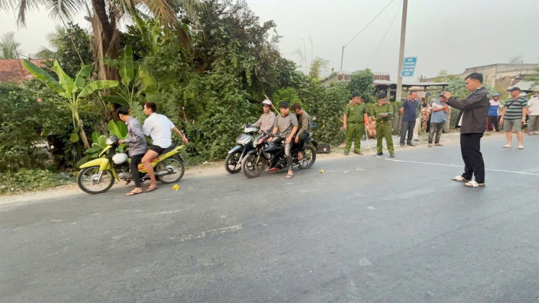 Bắt nhanh nh&oacute;m thiếu ni&ecirc;n bịt mặt từ Đồng Th&aacute;p mang hung kh&iacute; sang An Giang để cướp- Ảnh 3.