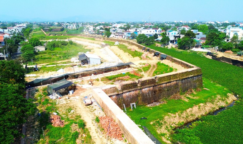 Cận cảnh tu bổ, tôn tạo thượng thành Kinh thành Huế- Ảnh 9. Cận cảnh tu bổ, tôn tạo thượng thành Kinh thành Huế- Ảnh 9.