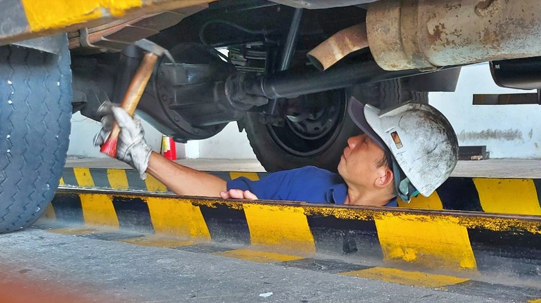 Kiểm định kh&iacute; thải xe &ocirc; t&ocirc; theo quy định mới tại C&agrave; Mau thế n&agrave;o?- Ảnh 2.