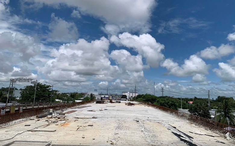 Chậm tiến độ, nh&agrave; thầu dự &aacute;n n&acirc;ng tĩnh kh&ocirc;ng cầu khu vực ph&iacute;a Nam bị nhắc nhở- Ảnh 1.