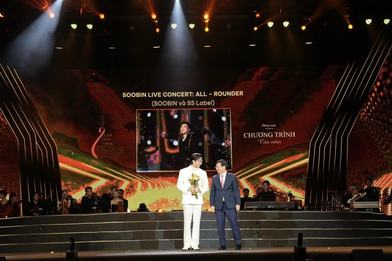 Soobin lập kỷ lục vô tiền khoáng hậu tại Lễ trao giải Cống hiến 2026- Ảnh 1. Soobin lập kỷ lục vô tiền khoáng hậu tại Lễ trao giải Cống hiến 2026- Ảnh 1.