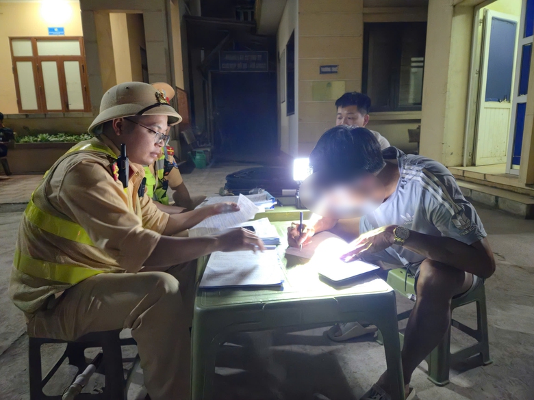 Thái Nguyên: Linh hoạt giải pháp đảm bảo an toàn giao thông trước nghỉ lễ 30/4- Ảnh 5. Thái Nguyên: Linh hoạt giải pháp đảm bảo an toàn giao thông trước nghỉ lễ 30/4- Ảnh 5.