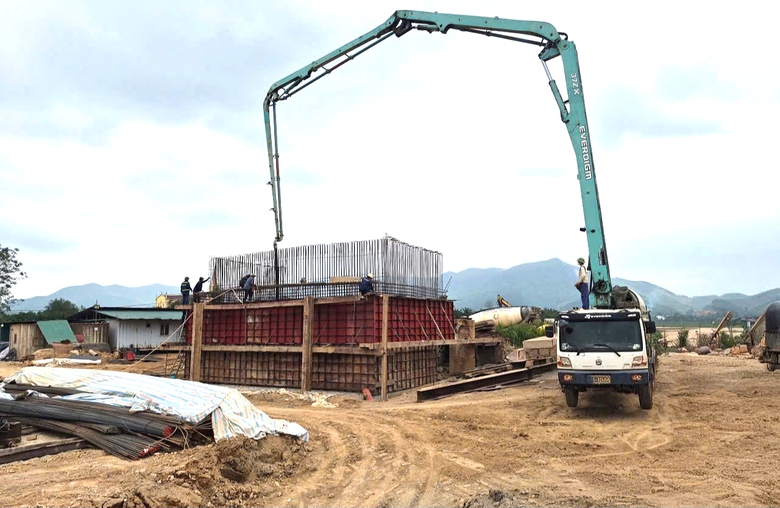 Nghệ An: Th&aacute;o gỡ kh&oacute; khăn, phấn đấu đưa cầu Rỏi 2 v&agrave;o sử dụng năm 2026- Ảnh 5.