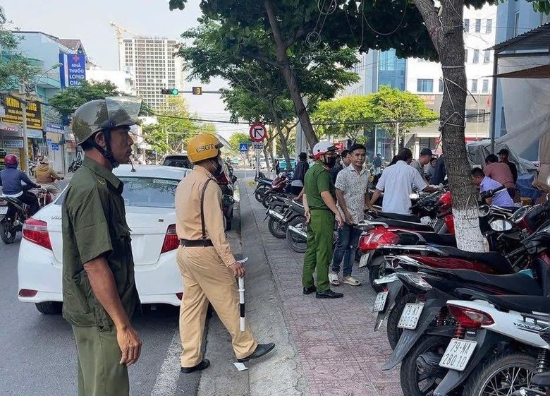 CSGT Khánh Hòa ra quân lập lại trật tự đô thị, an toàn giao thông- Ảnh 1. CSGT Khánh Hòa ra quân lập lại trật tự đô thị, an toàn giao thông- Ảnh 1.